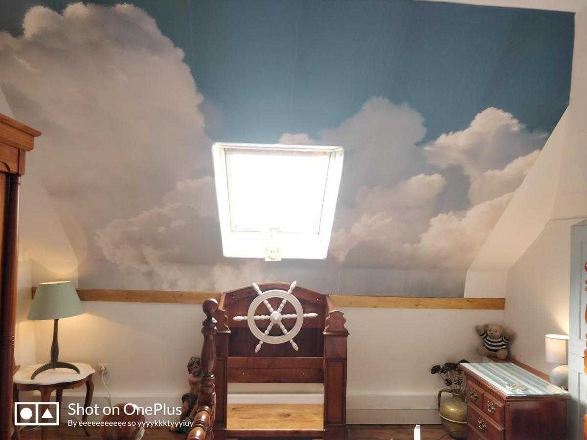 Maison Papillons Plomodiern Ngoại thất bức ảnh