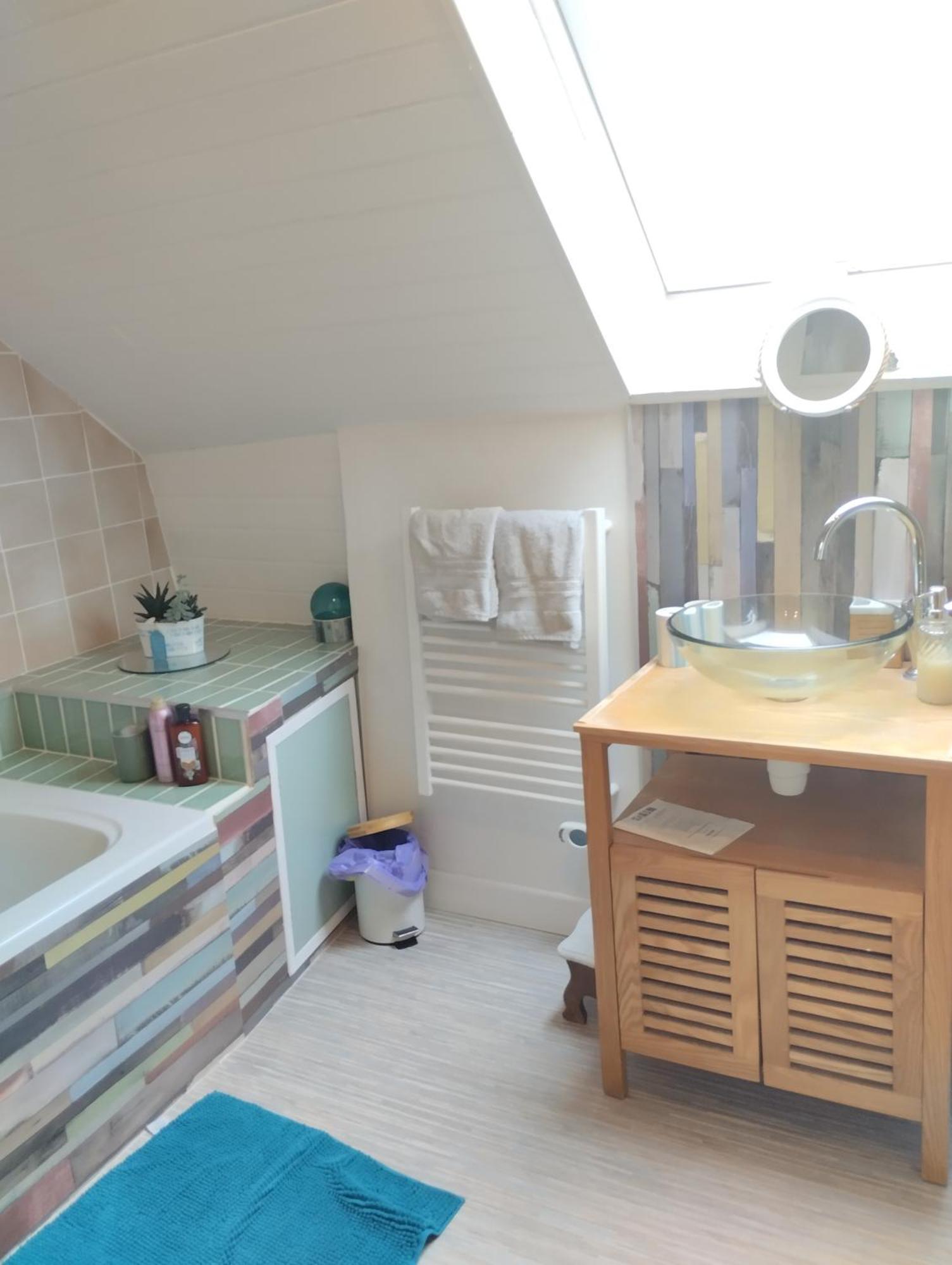 Maison Papillons Plomodiern Ngoại thất bức ảnh